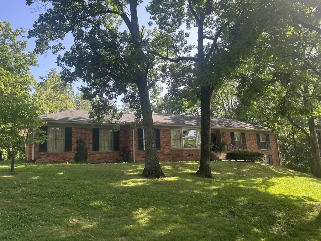 6513 Brownlee Drive Nashville TN 37205