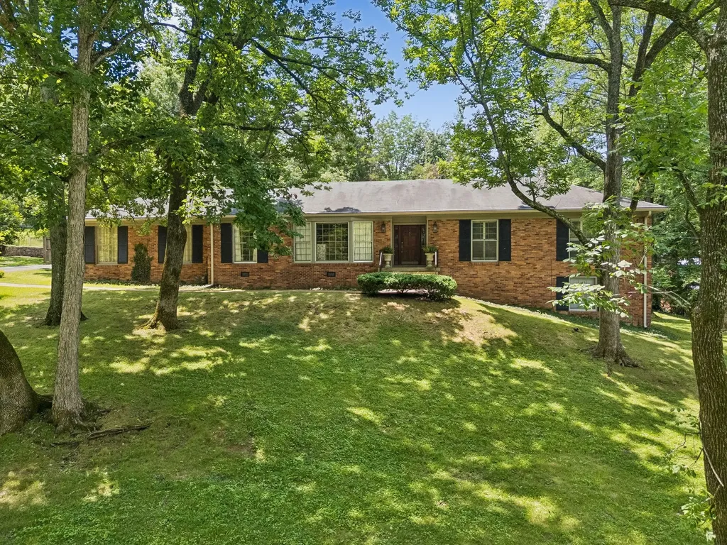 6513 Brownlee Drive Nashville TN 37205