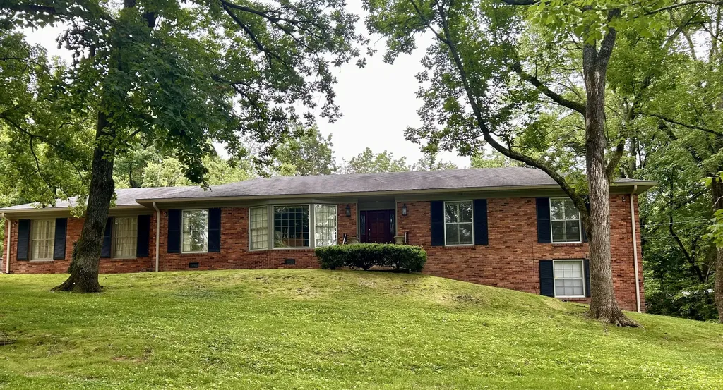 6513 Brownlee Drive Nashville TN 37205
