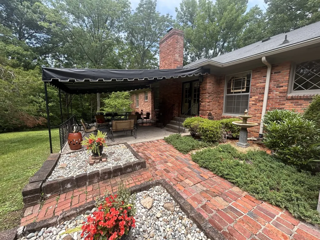 6513 Brownlee Drive Nashville TN 37205