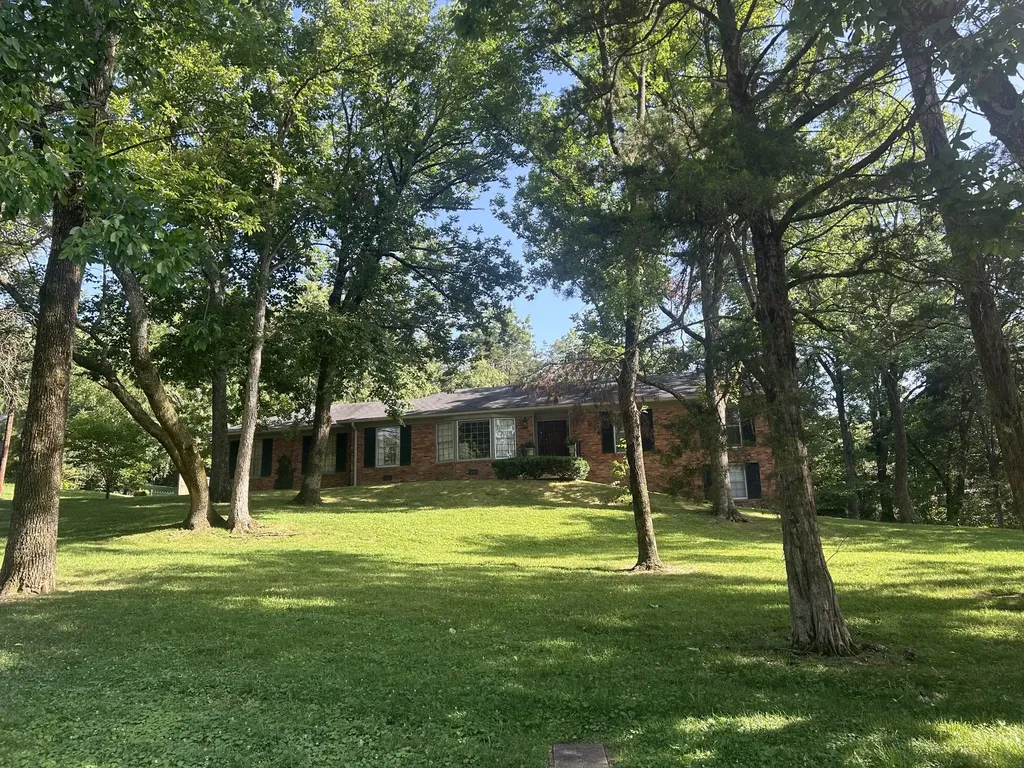 6513 Brownlee Drive Nashville TN 37205