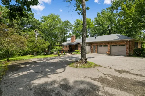 6513 Brownlee Drive Nashville TN 37205