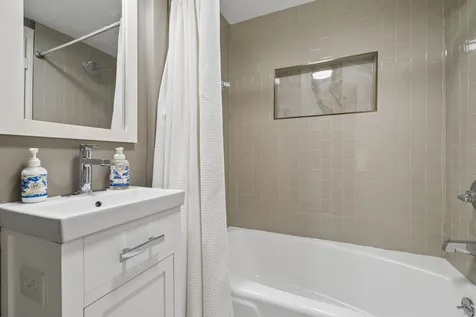 6513 Brownlee Drive Nashville TN 37205