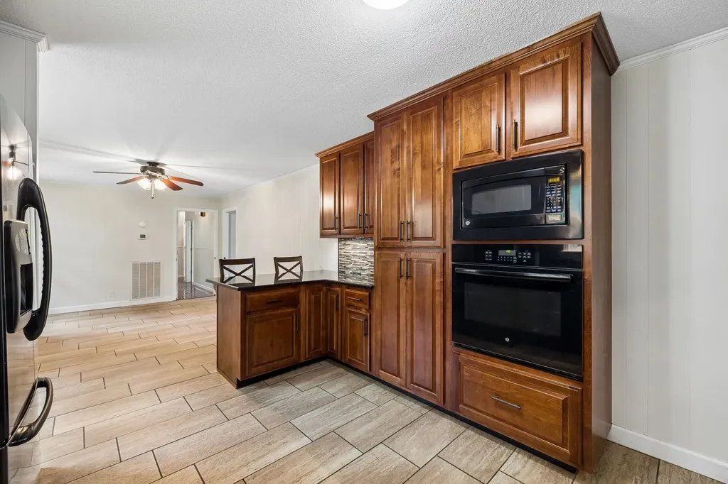 1810 Theresa Drive Clarksville TN 37043