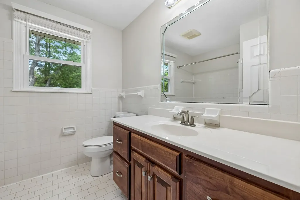 1810 Theresa Drive Clarksville TN 37043