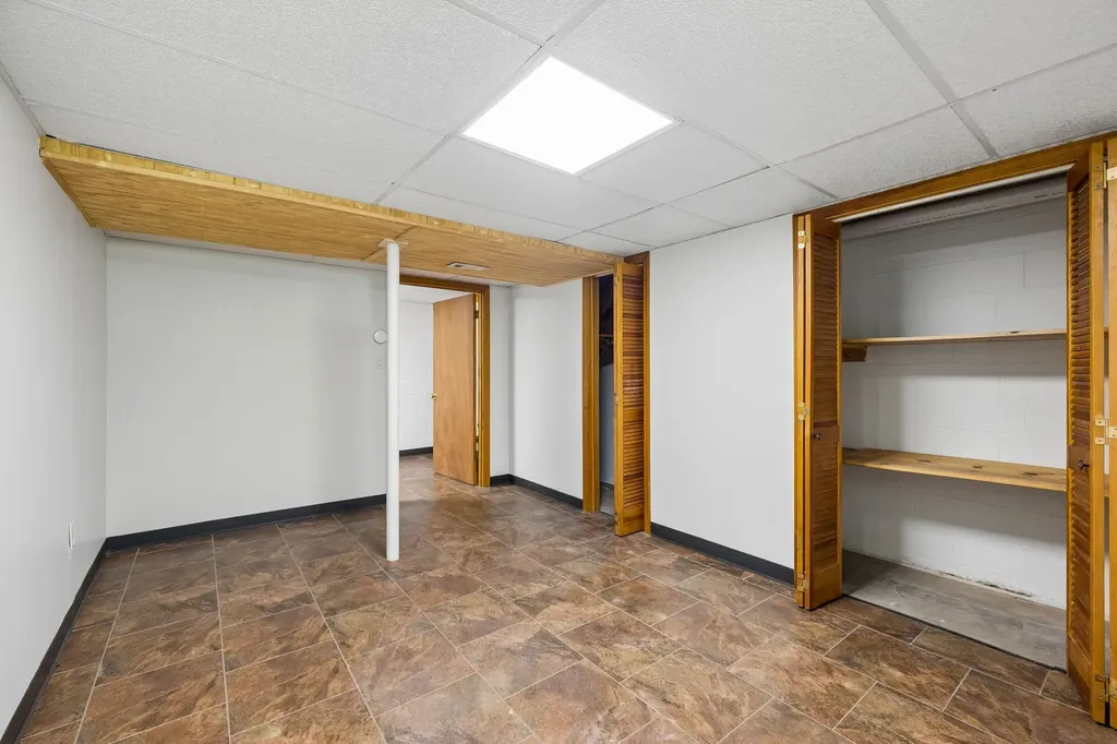 1810 Theresa Drive Clarksville TN 37043