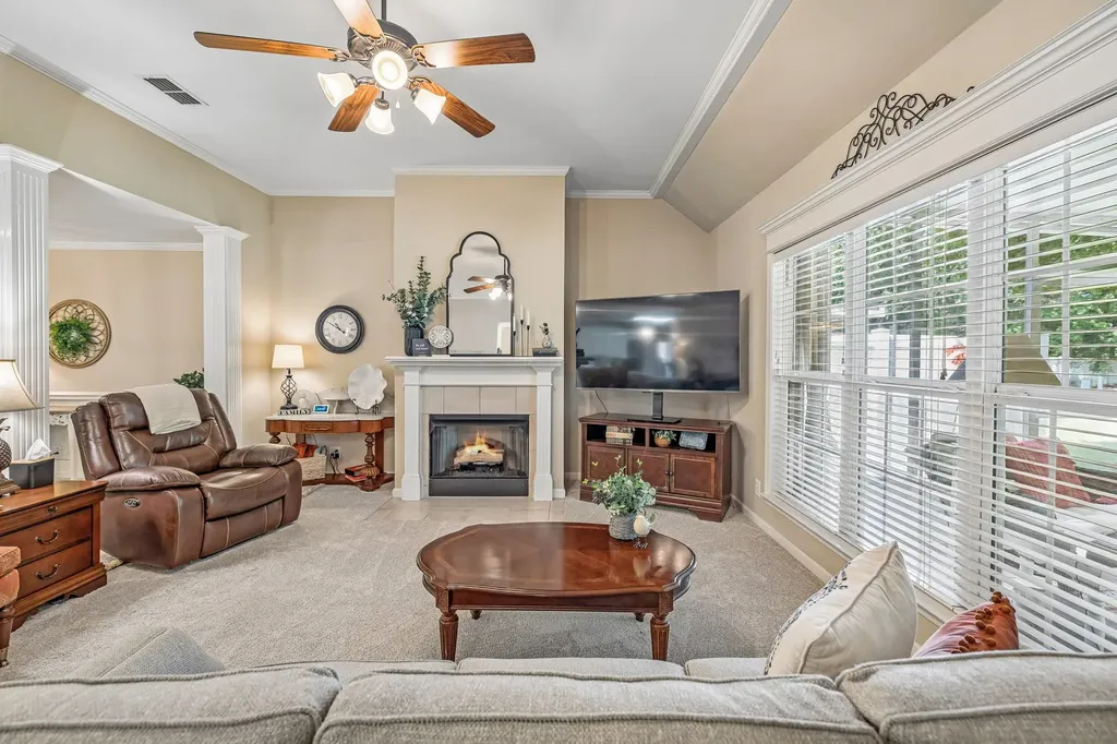 2833 Stonehedge Drive Murfreesboro TN 37128