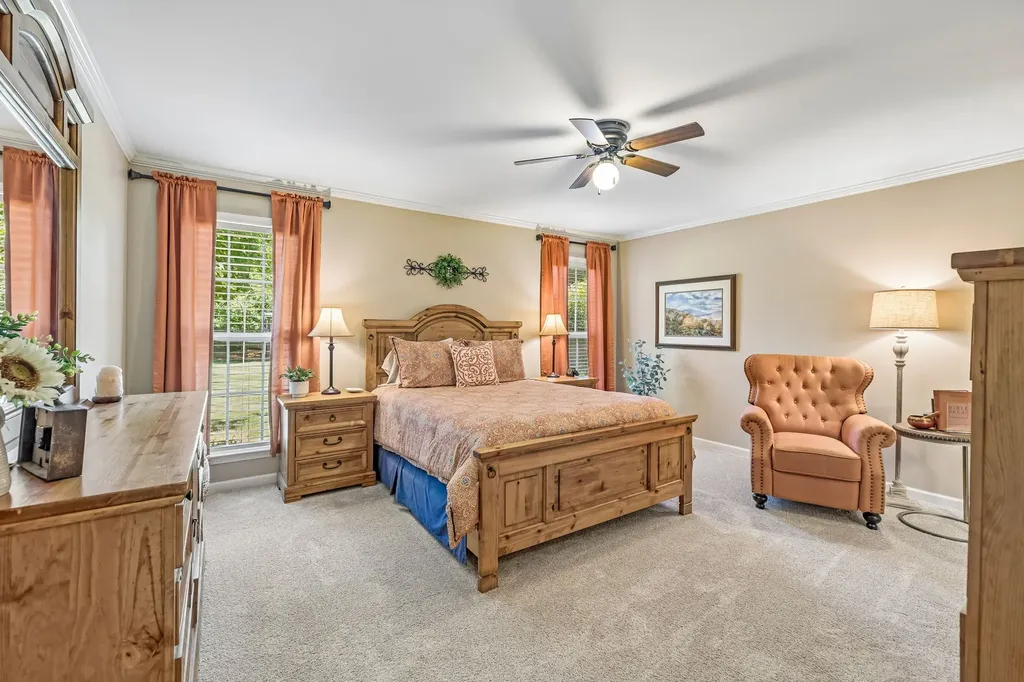 2833 Stonehedge Drive Murfreesboro TN 37128