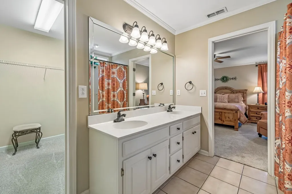 2833 Stonehedge Drive Murfreesboro TN 37128