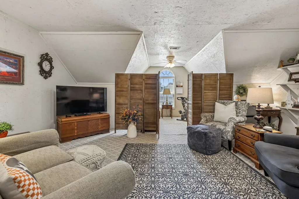 2833 Stonehedge Drive Murfreesboro TN 37128