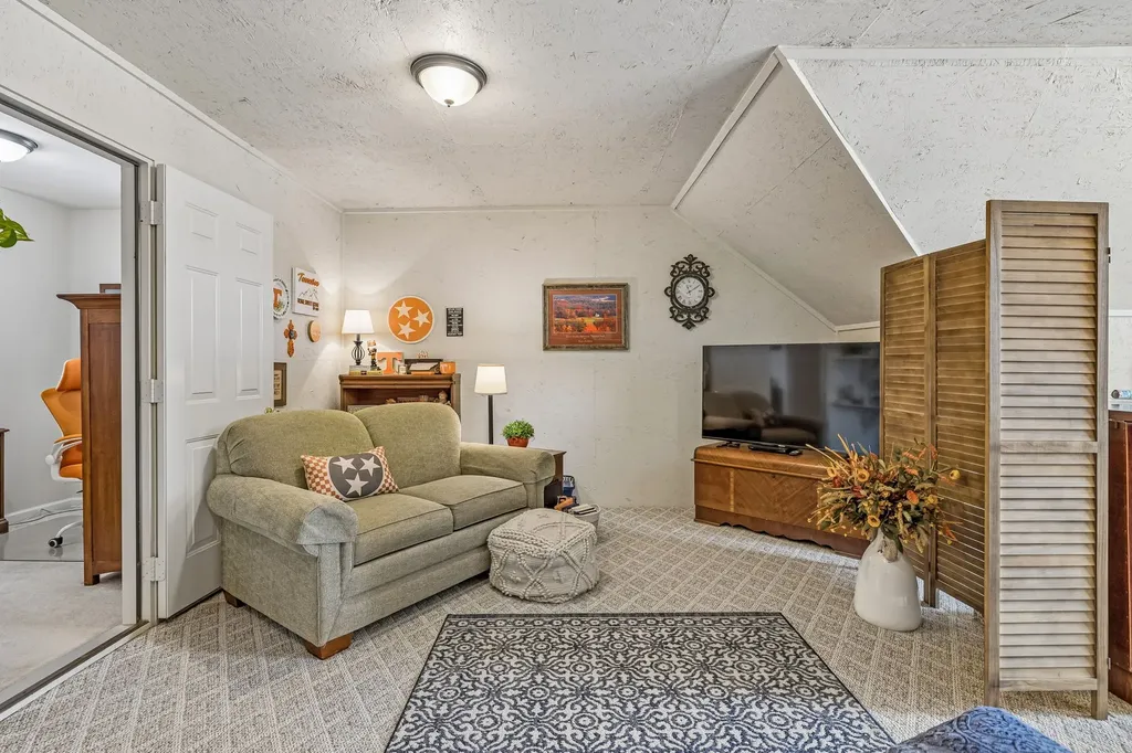 2833 Stonehedge Drive Murfreesboro TN 37128