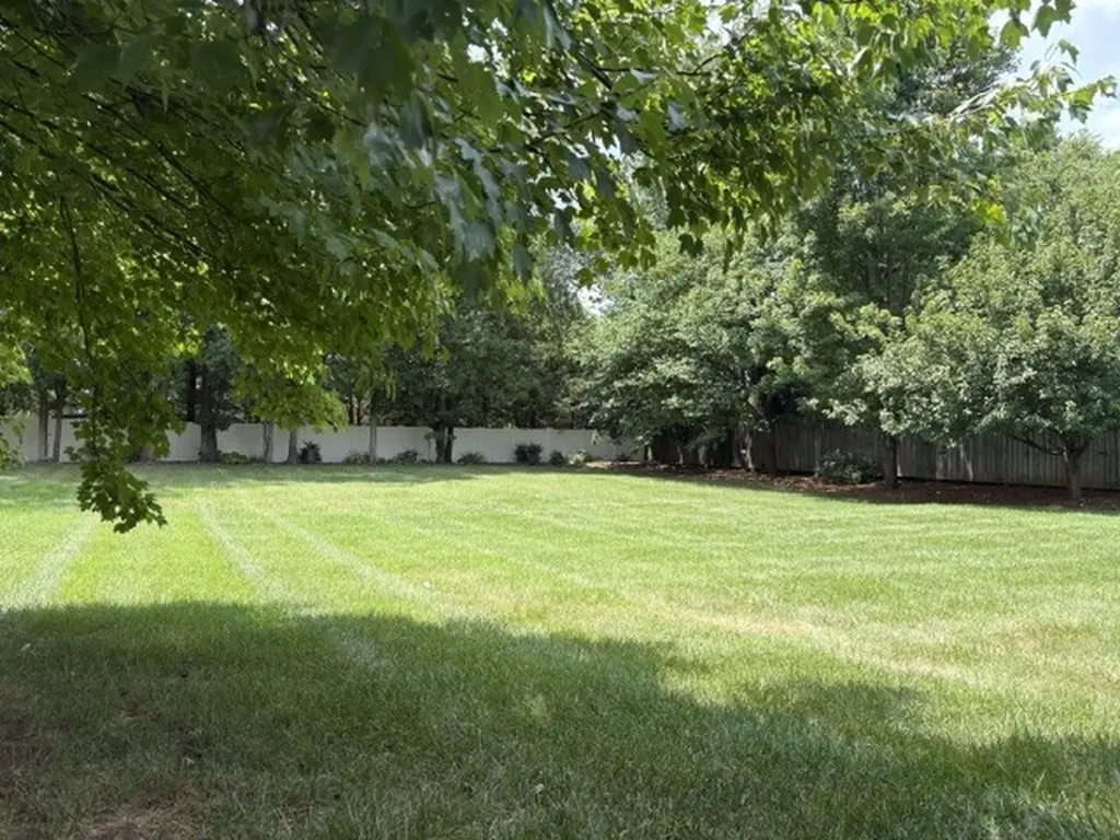2833 Stonehedge Drive Murfreesboro TN 37128