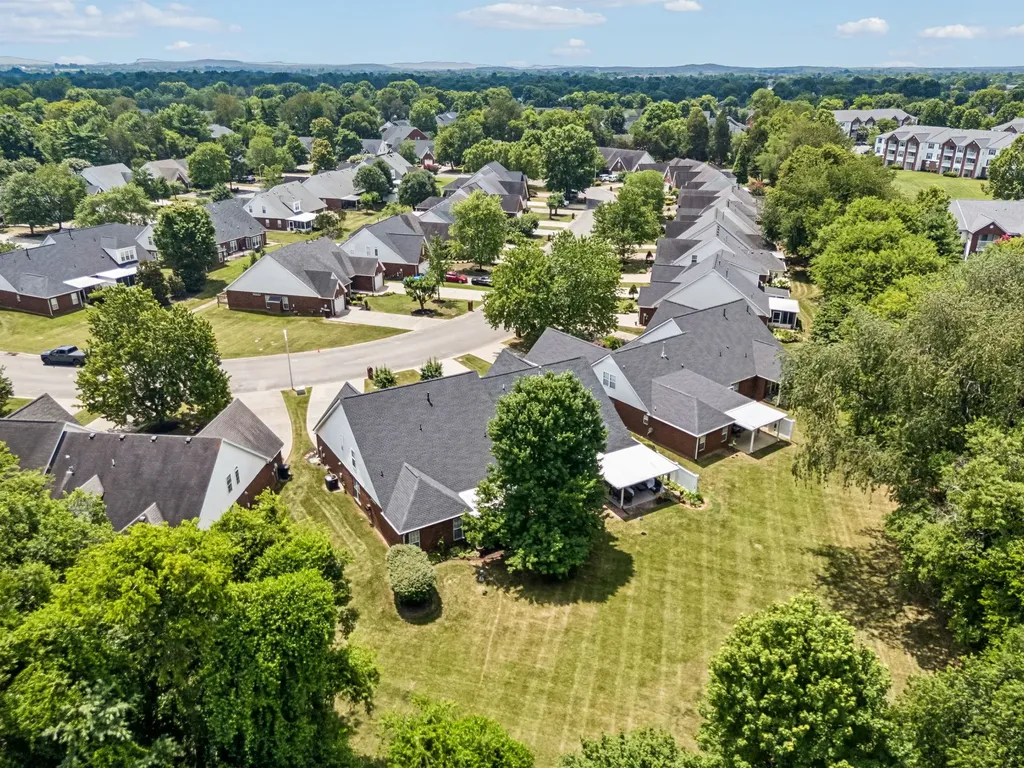 2833 Stonehedge Drive Murfreesboro TN 37128