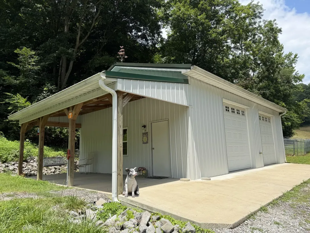1505 Dark Hollow Road Lafayette TN 37083