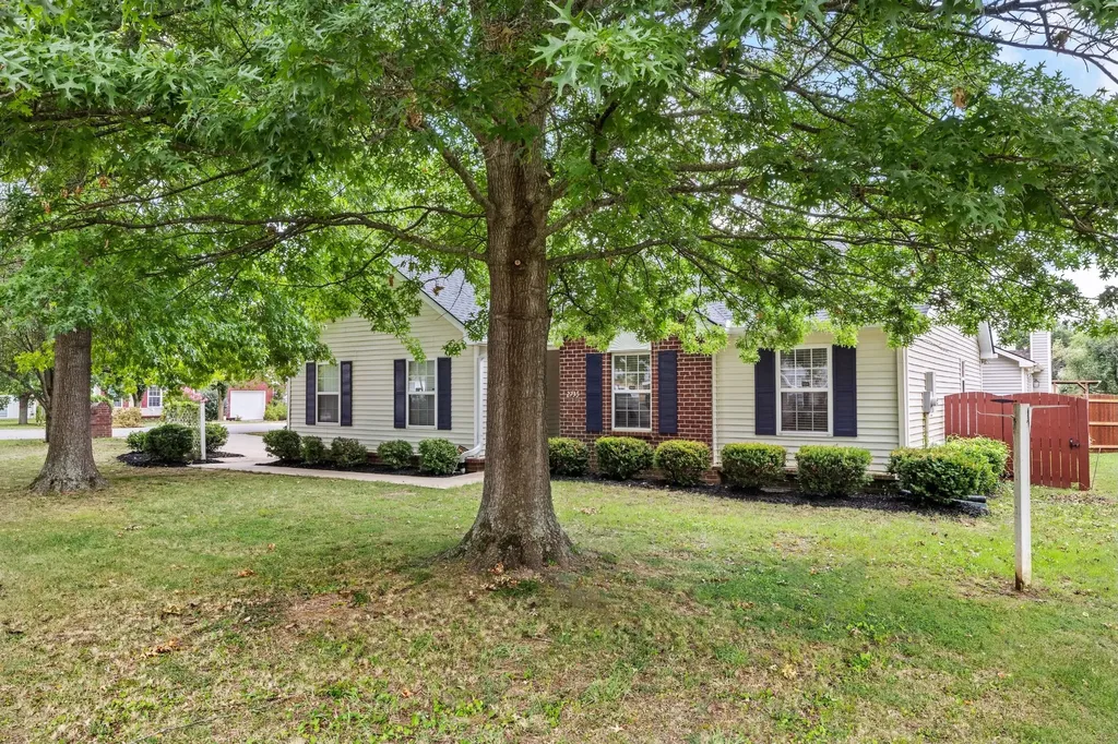 2735 Roscommon Drive Murfreesboro TN 37128