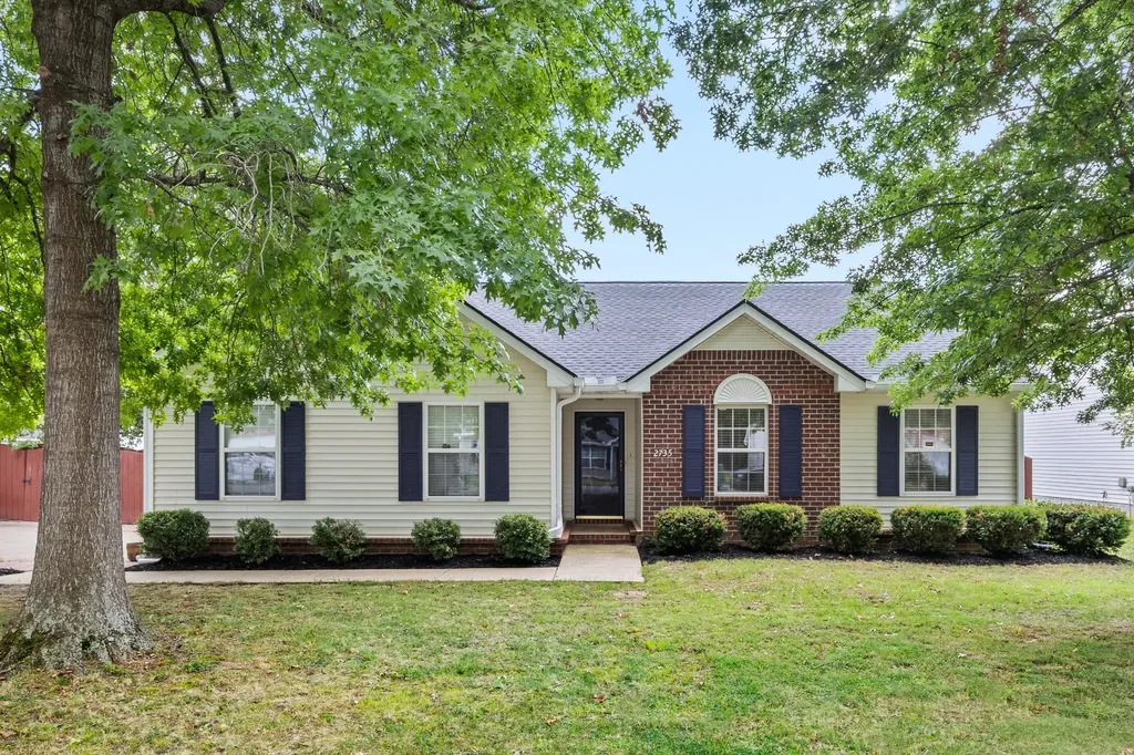 2735 Roscommon Drive Murfreesboro TN 37128