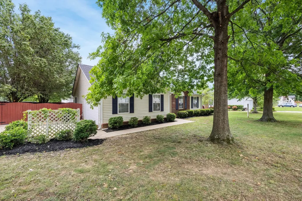 2735 Roscommon Drive Murfreesboro TN 37128