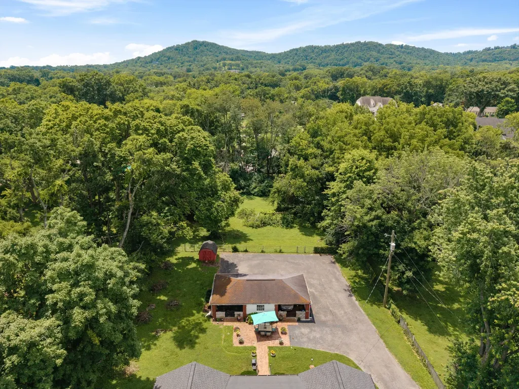923 Battery Lane Nashville TN 37220
