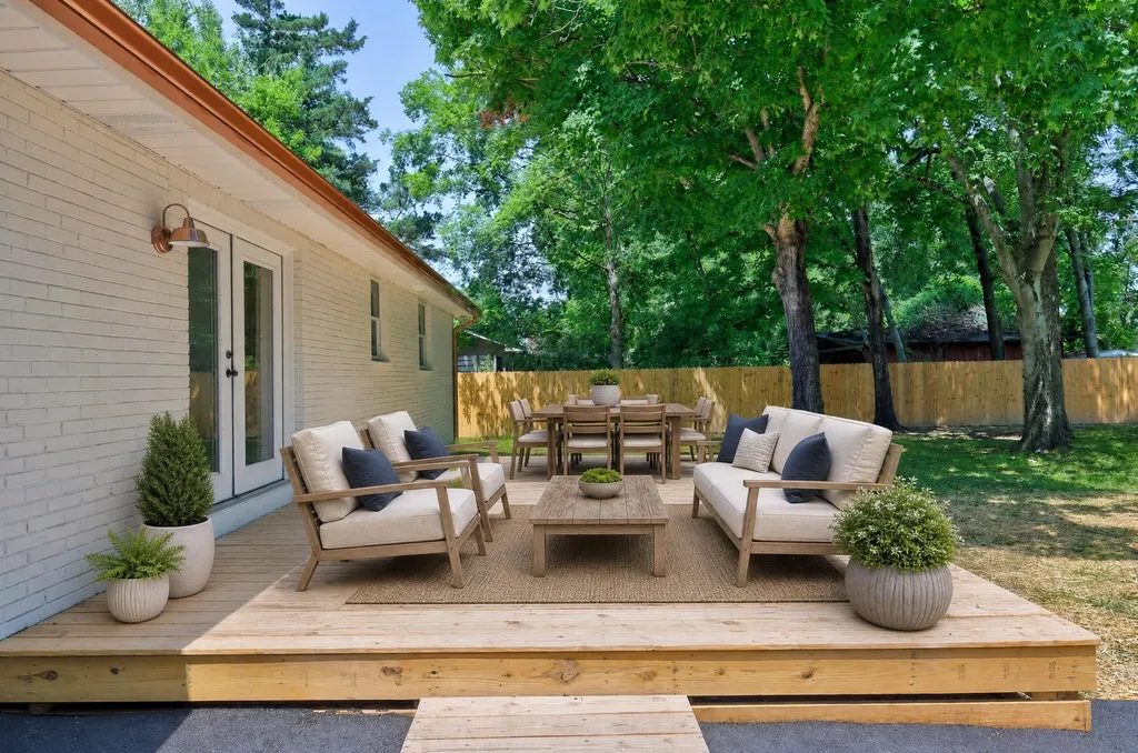 7444 Highway 70 South, S Nashville TN 37221