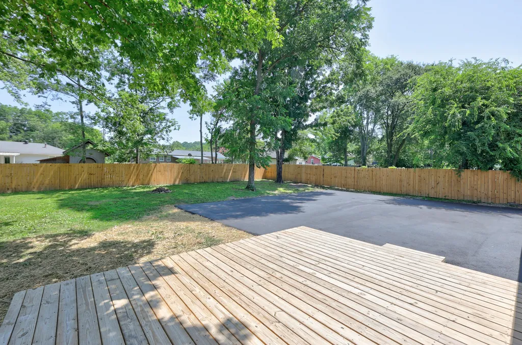 7444 Highway 70 South, S Nashville TN 37221