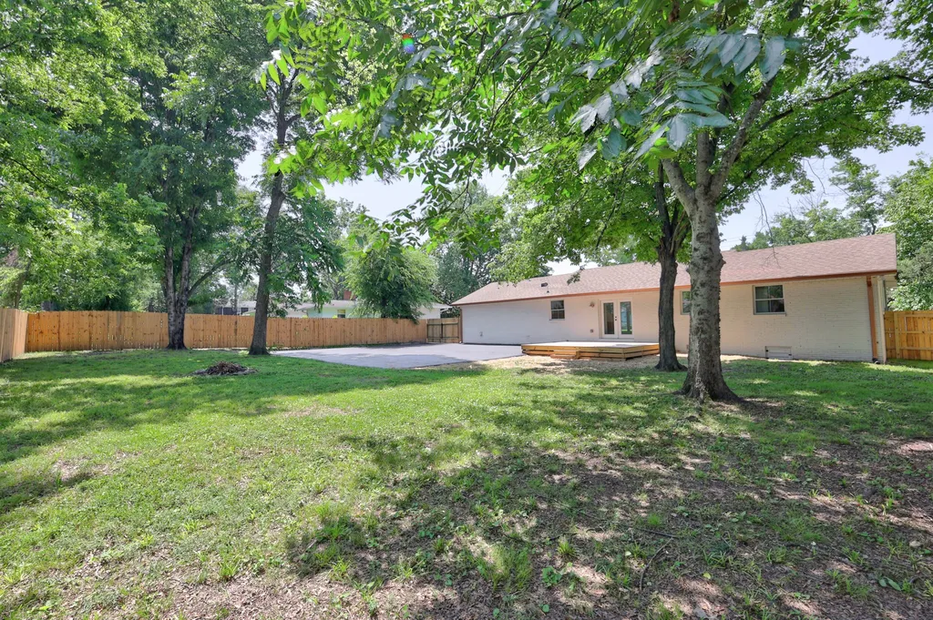 7444 Highway 70 South, S Nashville TN 37221