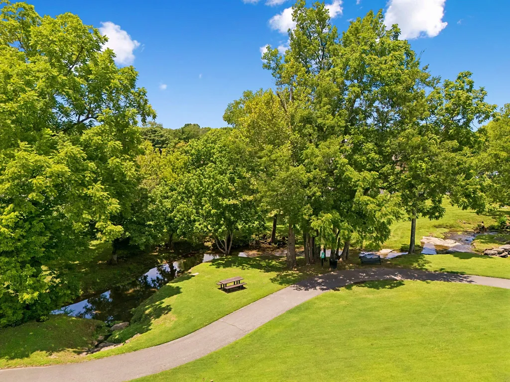 3644 Wareham Drive Thompsons Station TN 37179