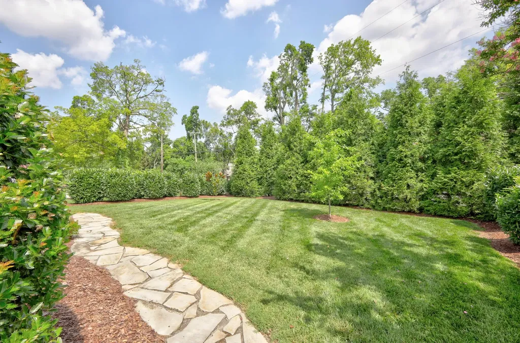 2701 Woodlawn Drive Nashville TN 37212