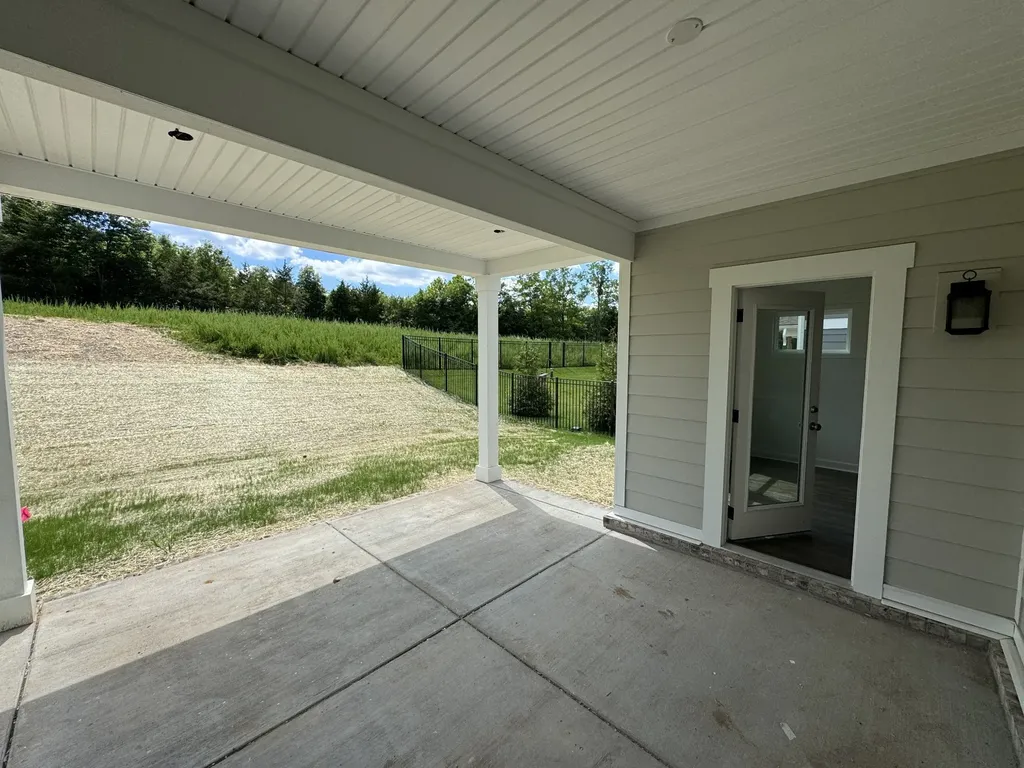 1924 Hildebrand Lane Columbia TN 38401