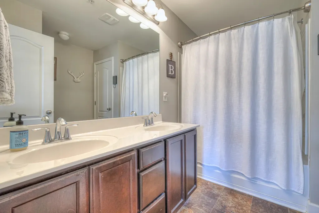 2013 Abbingdon Way Old Hickory TN 37138