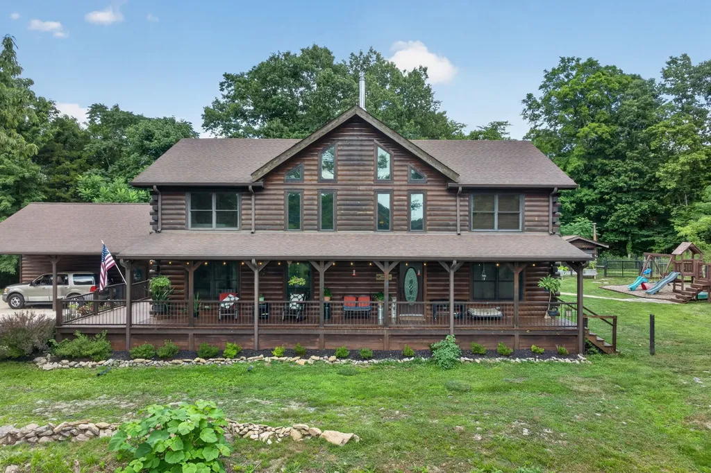20 Magee Lane Elmwood TN 38560
