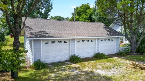 101 Country Drive Cowan TN 37318