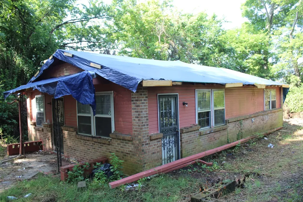 220 N 11th Street Clarksville TN 37040