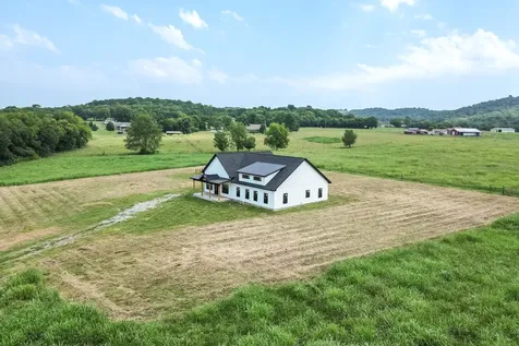 2985 Lewisburg Highway Petersburg TN 37144
