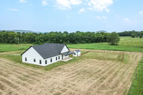 2985 Lewisburg Highway Petersburg TN 37144