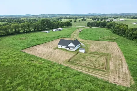 2985 Lewisburg Highway Petersburg TN 37144