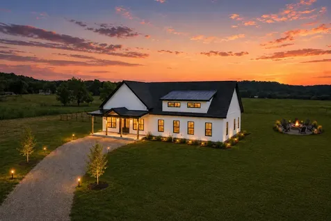 2985 Lewisburg Highway Petersburg TN 37144
