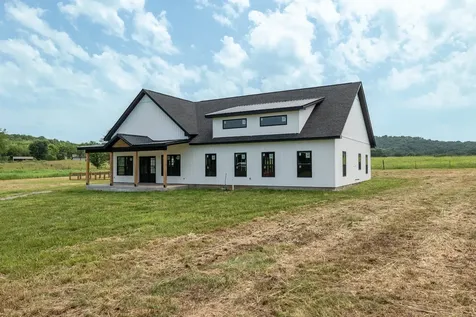 2985 Lewisburg Highway Petersburg TN 37144