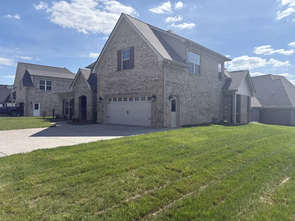927 Licinius Lane Murfreesboro TN 37128