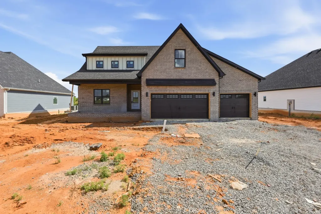 218 Low Plains Lane Clarksville TN 37043