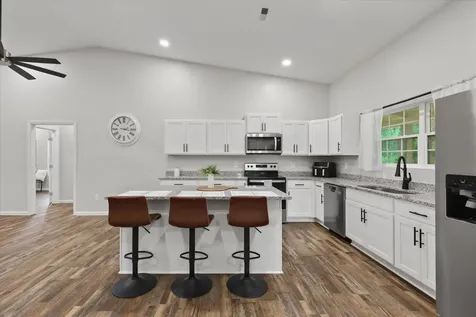 181 Hayes Ridge Road Indian Mound TN 37079