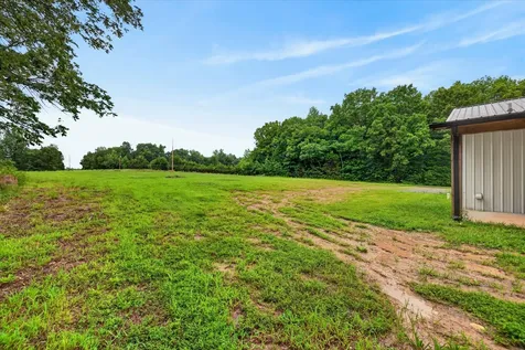 181 Hayes Ridge Road Indian Mound TN 37079