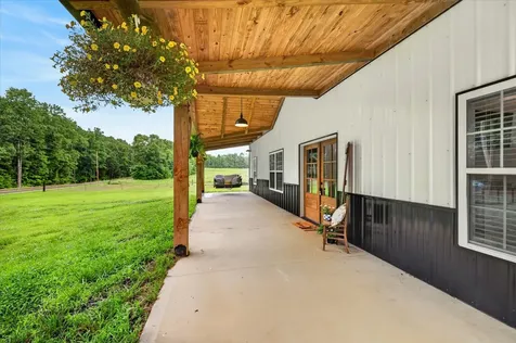 181 Hayes Ridge Road Indian Mound TN 37079