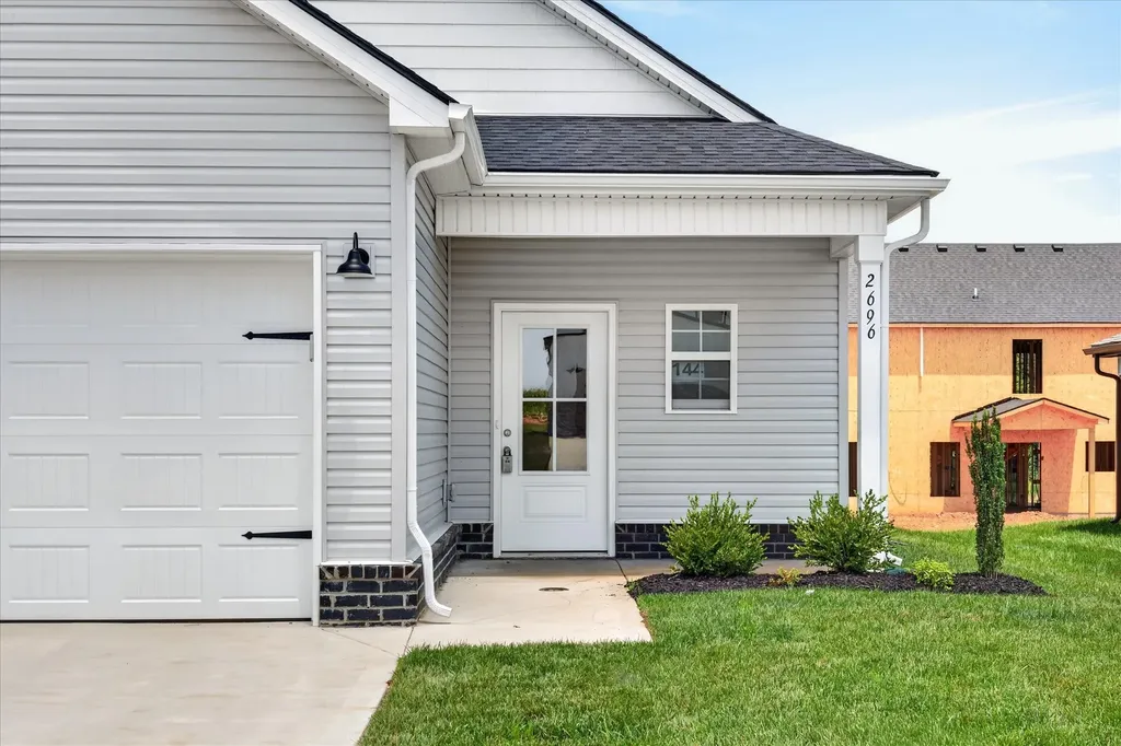 2696 Brewster Drive Clarksville TN 37042