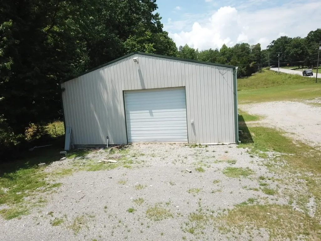 6845 Wassom Memorial Highway Grandview TN 37337