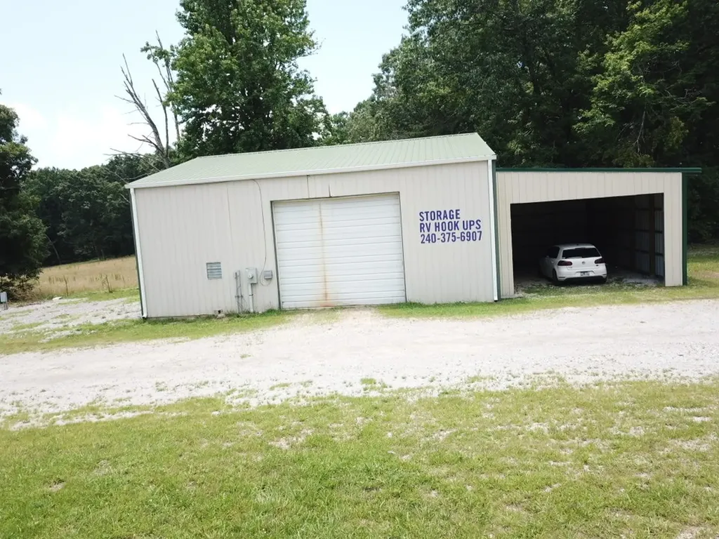 6845 Wassom Memorial Highway Grandview TN 37337