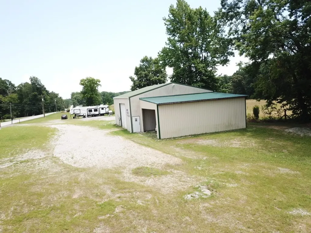 6845 Wassom Memorial Highway Grandview TN 37337