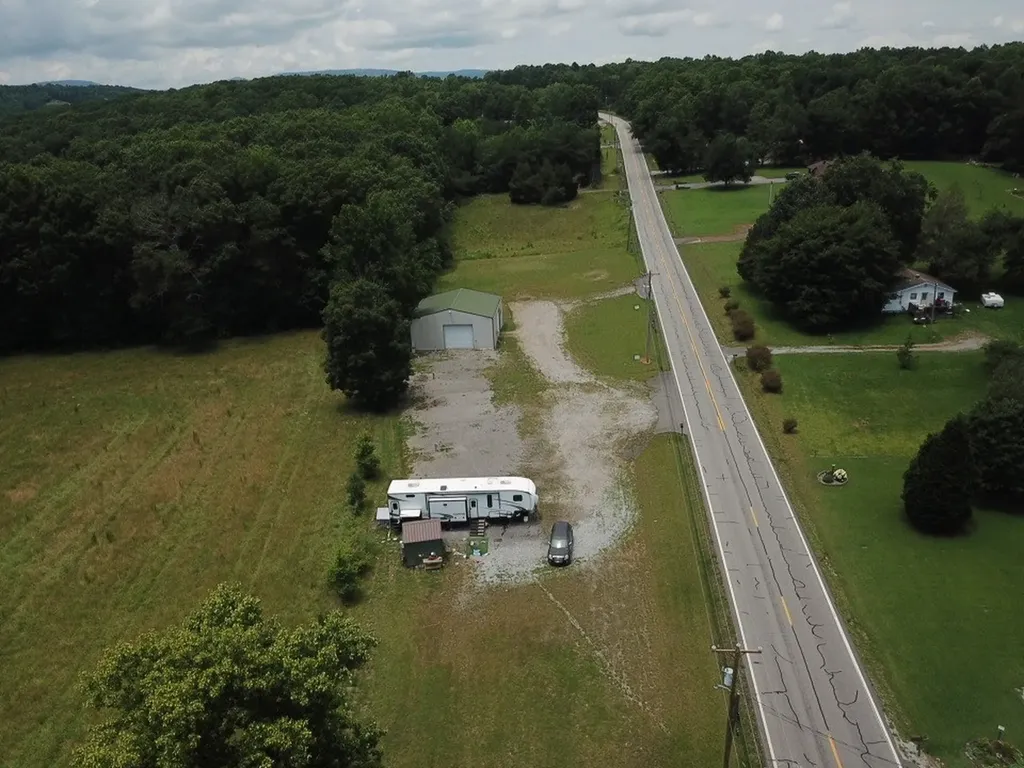 6845 Wassom Memorial Highway Grandview TN 37337