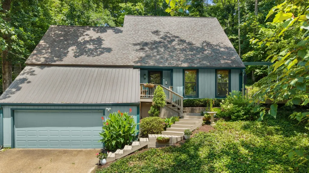 477 Saddle Drive Nashville TN 37221