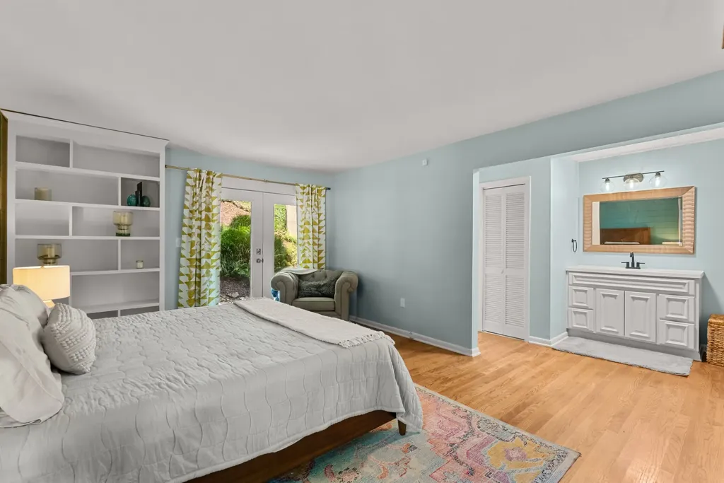 477 Saddle Drive Nashville TN 37221