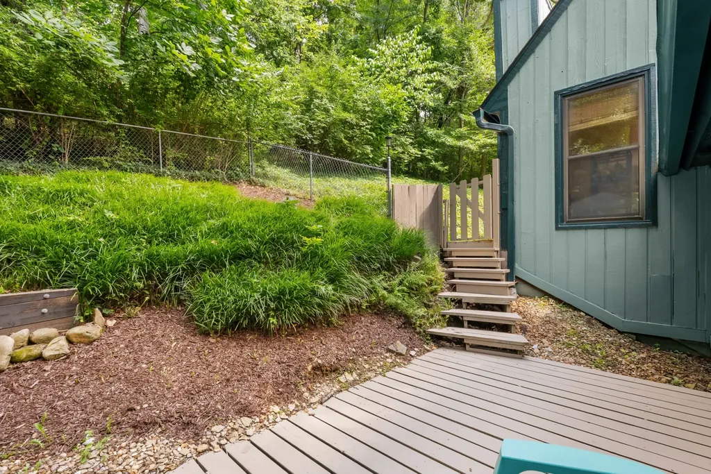 477 Saddle Drive Nashville TN 37221
